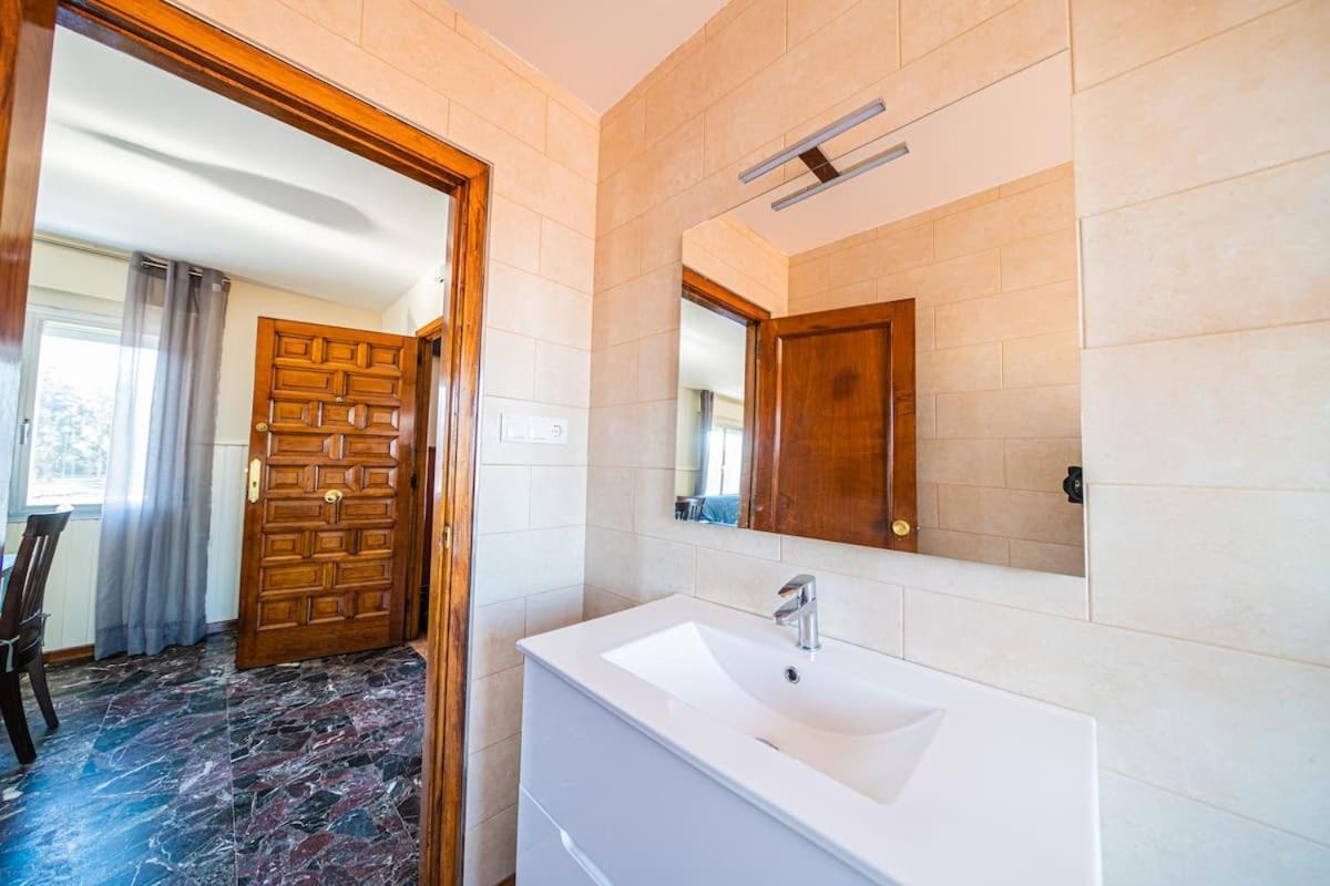 Apartamento Centrico Con Vistas Al Mar Vilanova de Arousa Exterior foto